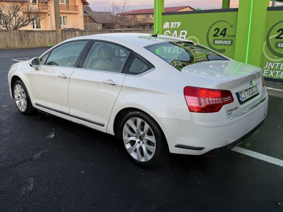 Citroën C5 disponibilă la închiriere în Cluj